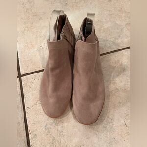 Jeffrey Campbell camel suede zip up ankle booties size 9